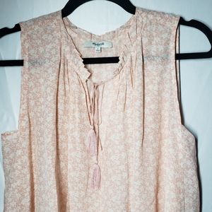 Madewell. 100% Silk. Floral in baby pink.